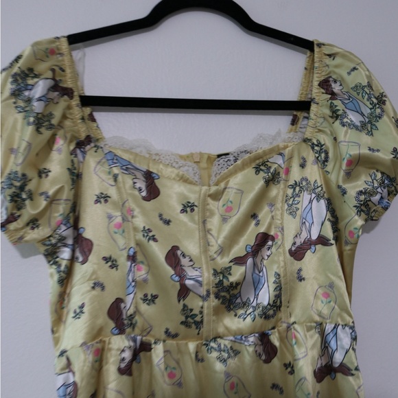 NWT Disney Her Universe Beauty And The Beast Belle Satin Sweetheart Dress Size S - Picture 5 of 8